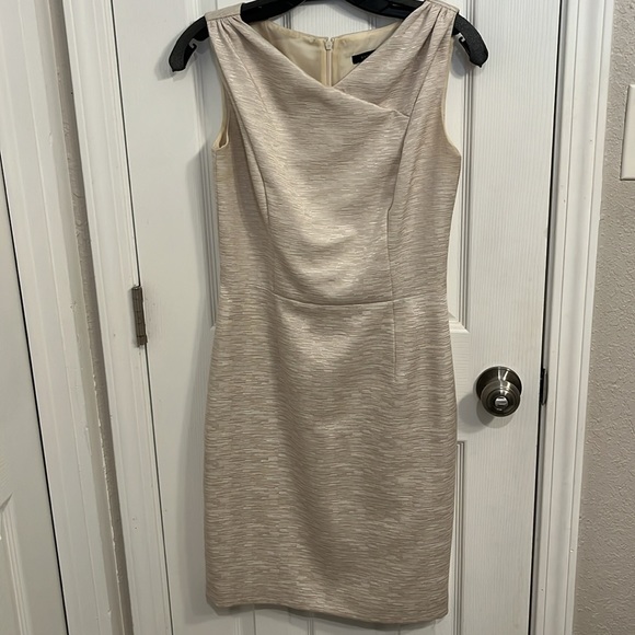 David Meister tan cocktail dress - Picture 4 of 9